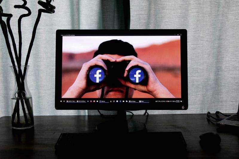 Estrategia de medios digitales y tradicionales